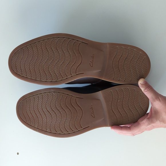 EUC Like New Clarks mens brown leather dress shoe 11 - Picture 9 of 12